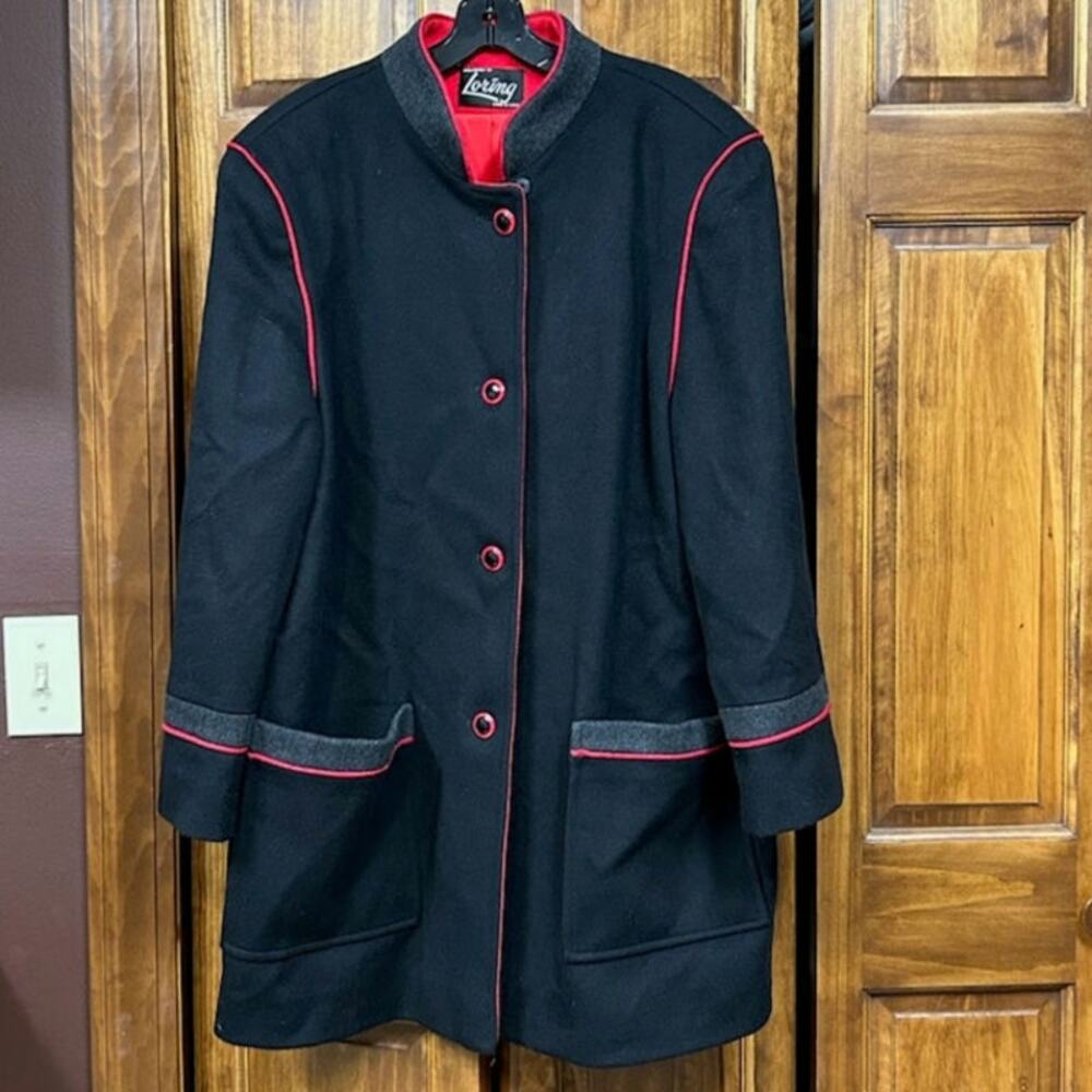Loring Vintage 70/80s Black and Red Wool Coat
